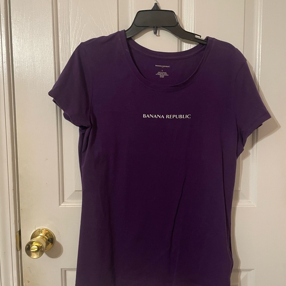 BUNDLE Red AND Purple Banana Republic T-Shirts - Picture 3 of 4
